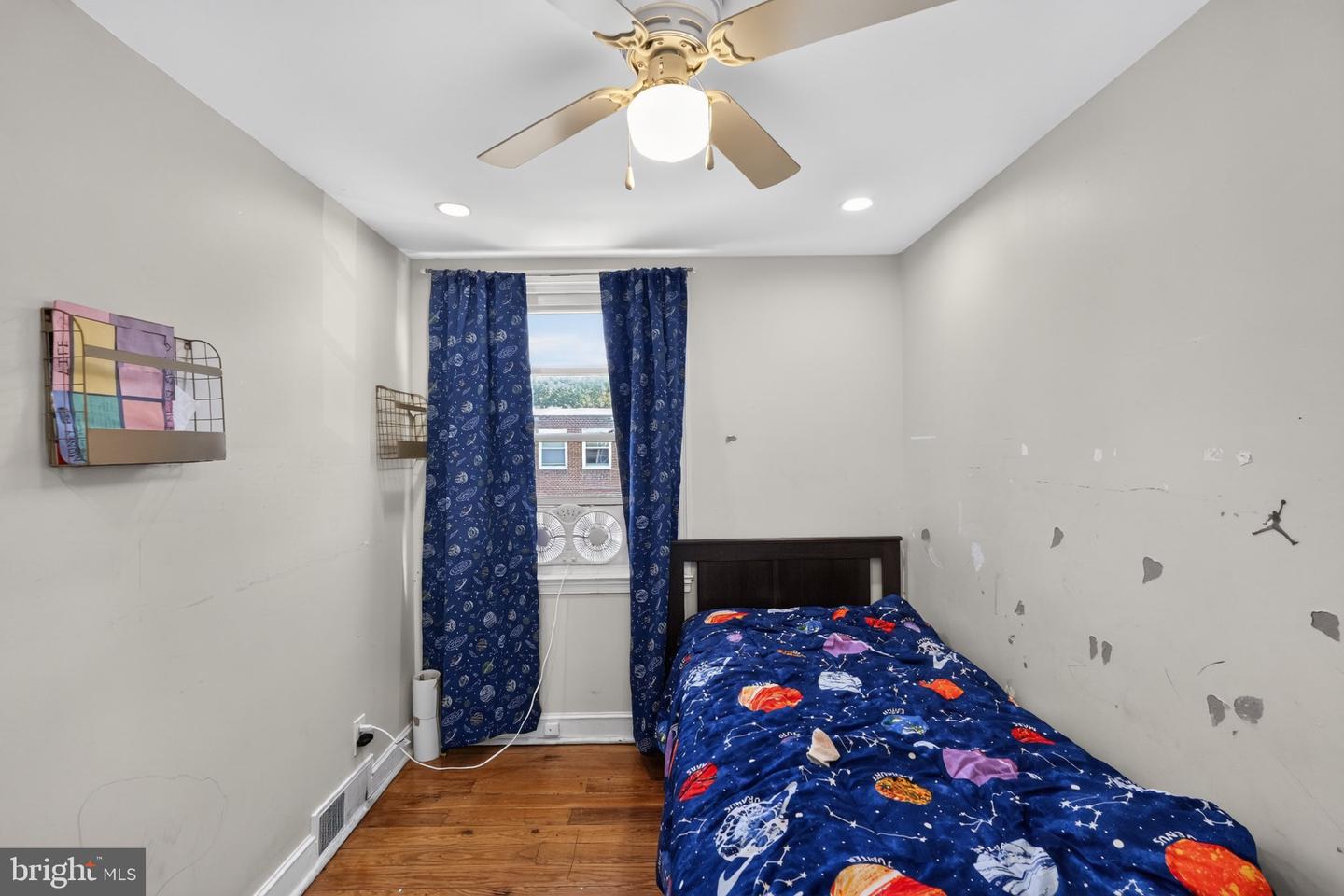 8081 Fayette St Property Photo 9
