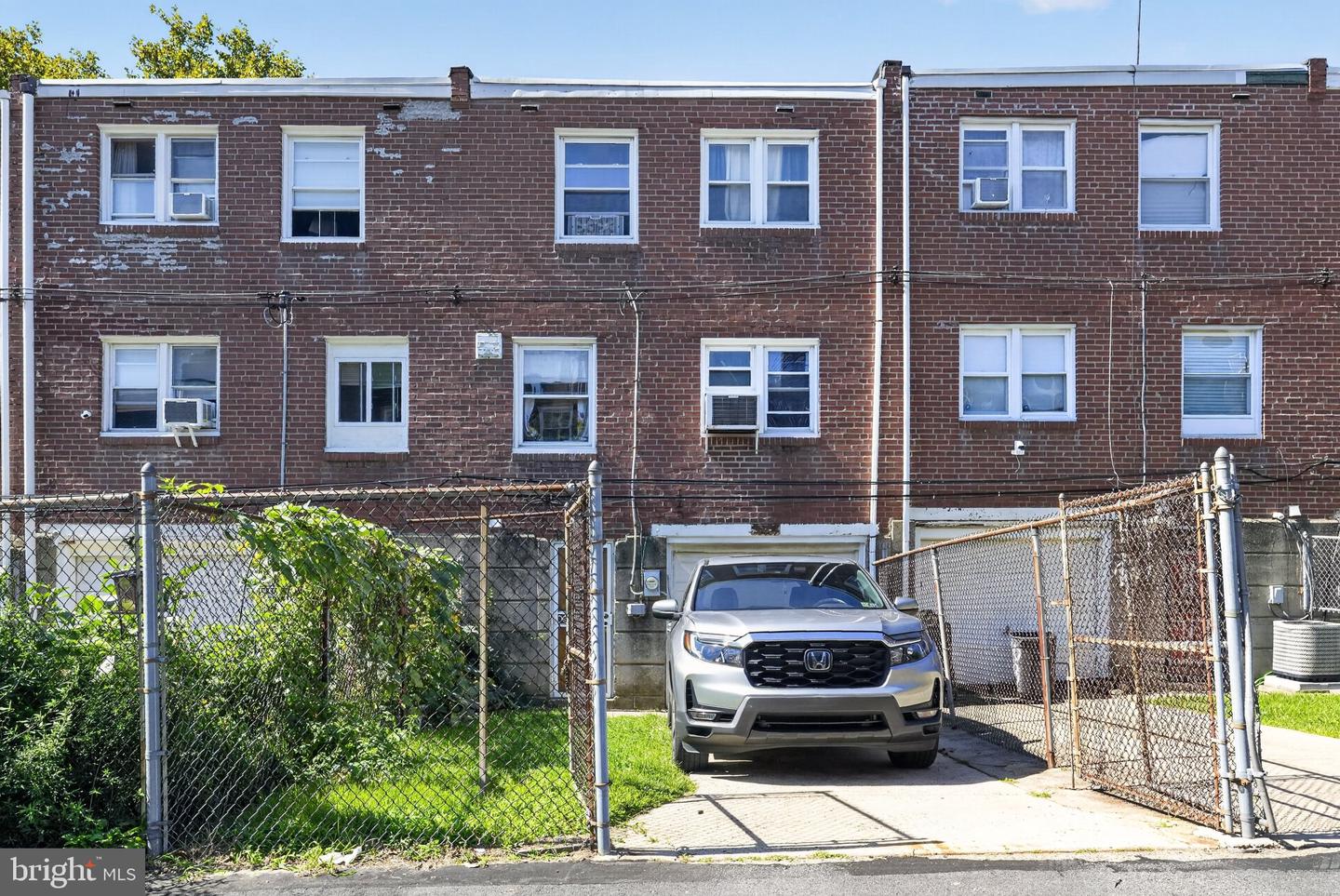 8081 Fayette St Property Photo 14
