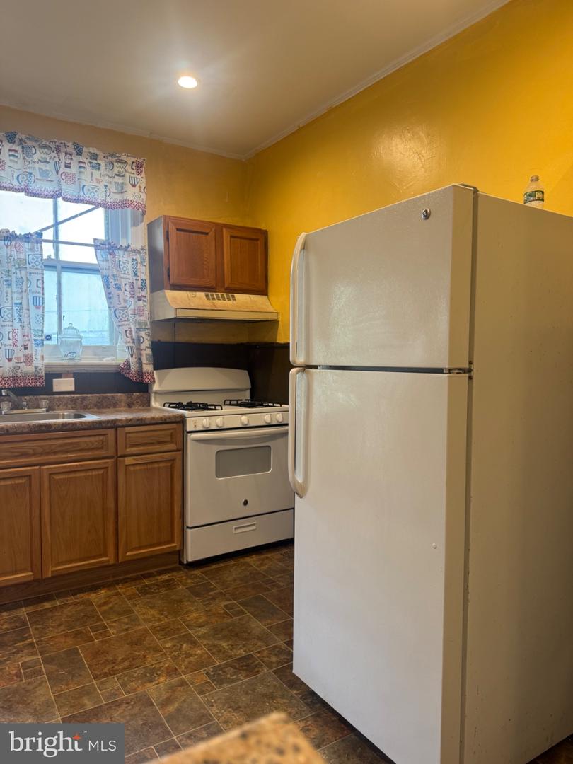 5403 Thomas Ave Property Photo 10
