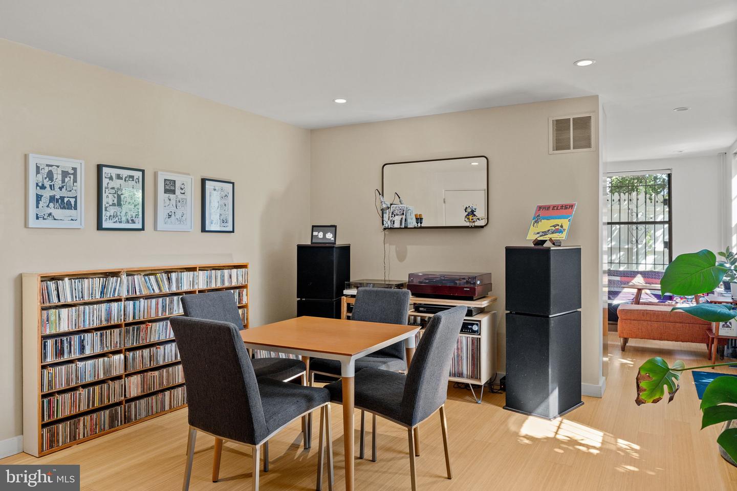 601 Fulton St Property Photo 8