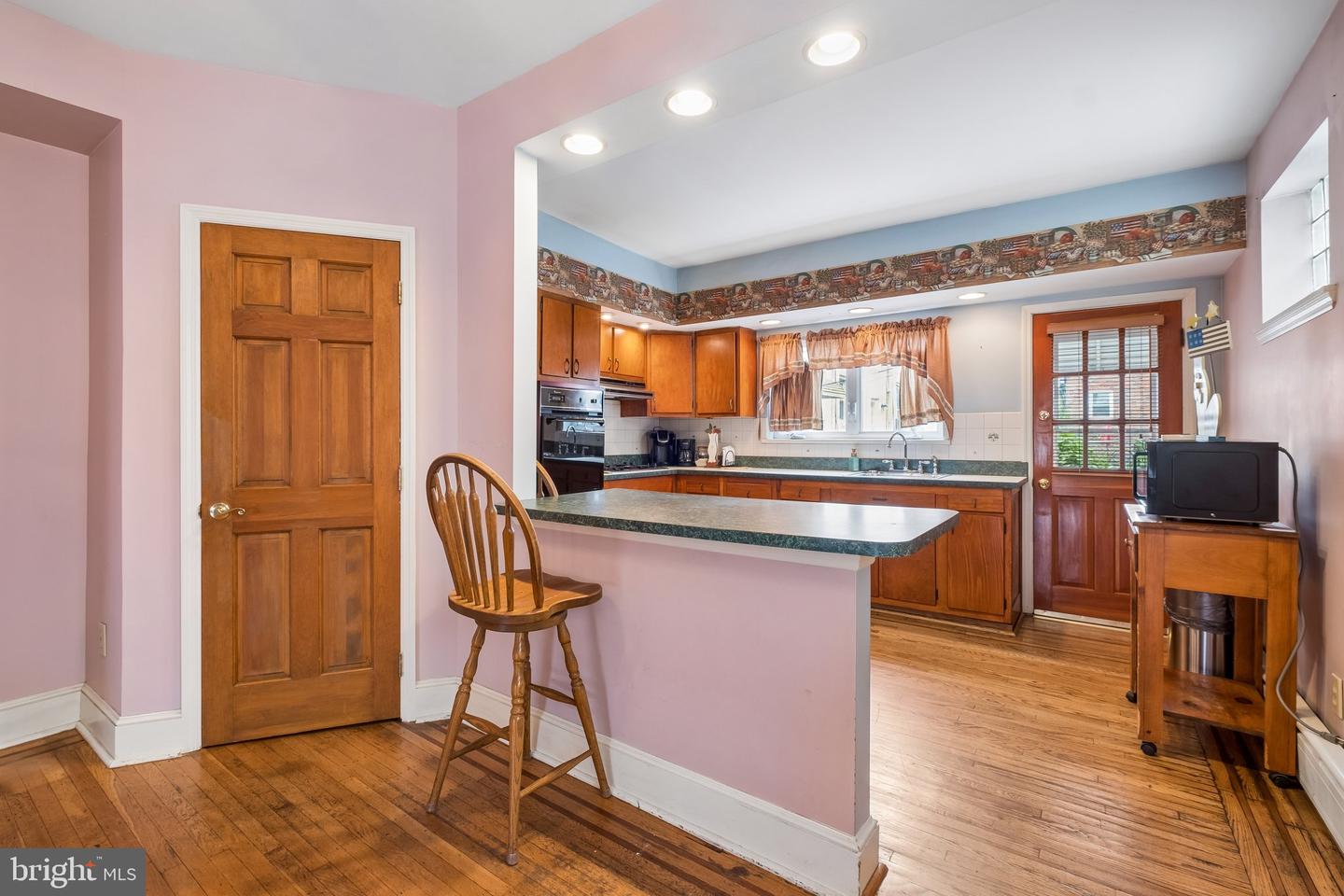 2559 E Ann St Property Photo 10