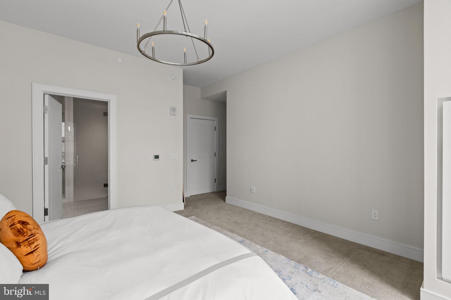 301 S Broad St #801 Property Photo 41