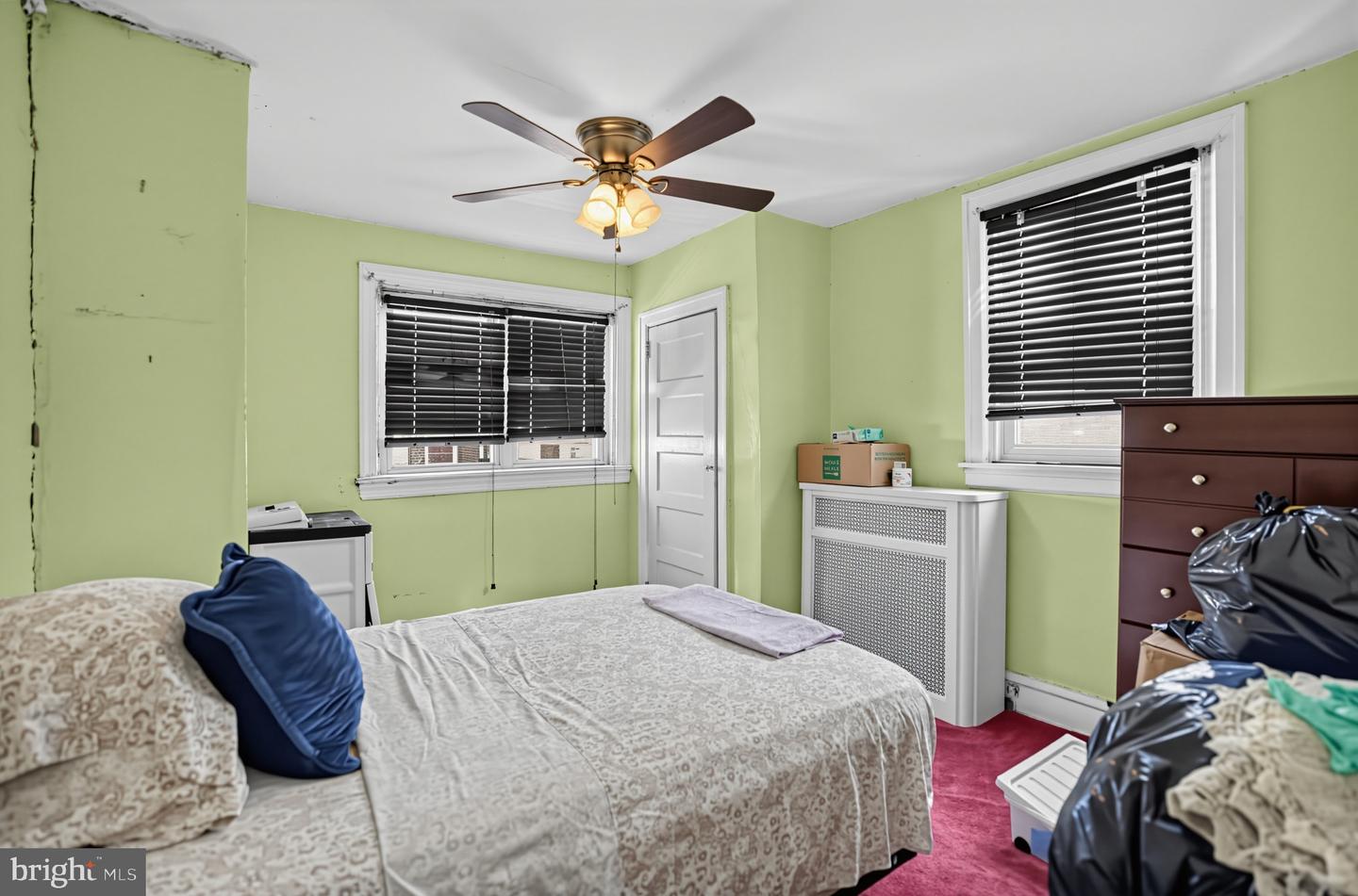 5633 N 11th St Property Photo 15
