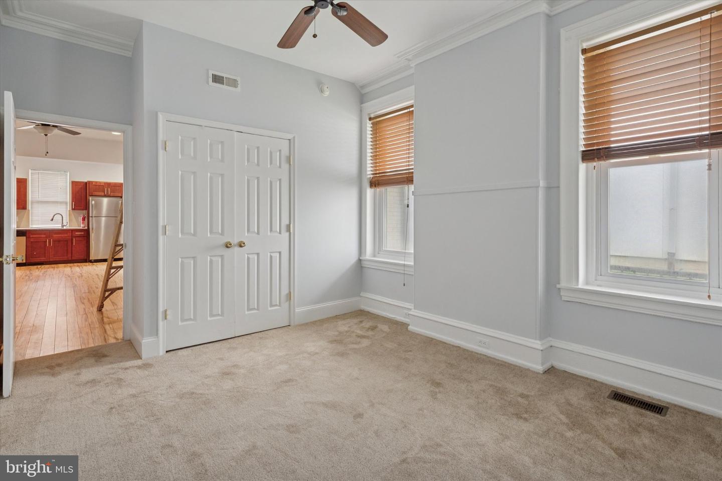 448 Roxborough Ave #1 Property Photo 8