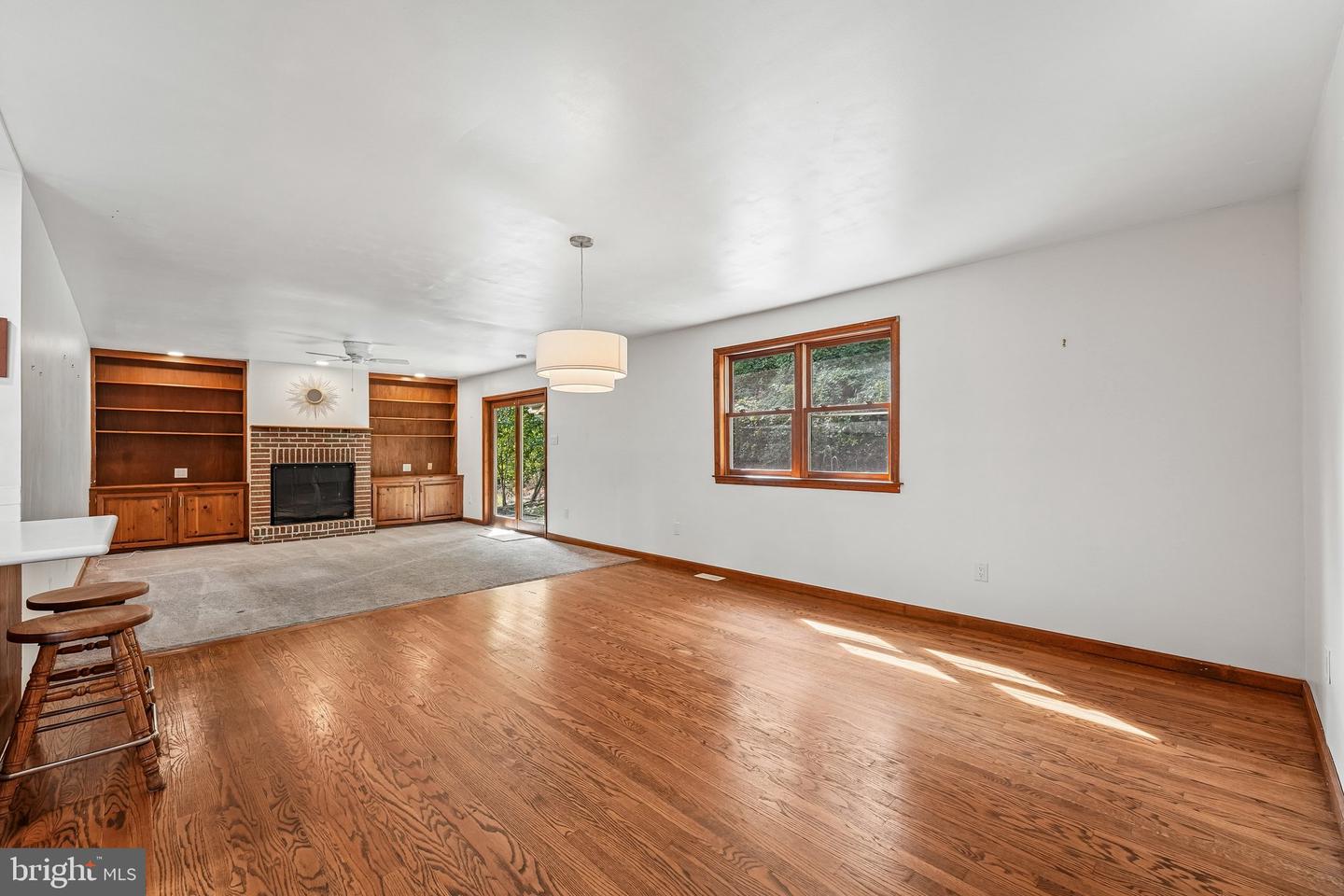 915 Lomond Ln Property Photo 10