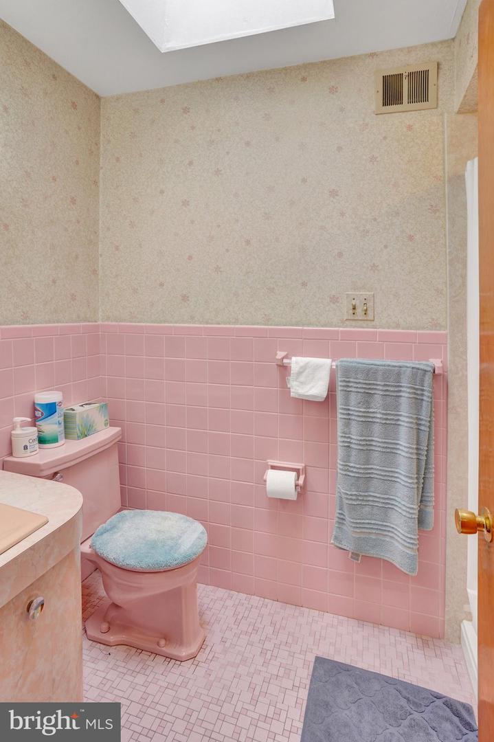 1243 Stanwood St Property Photo 23