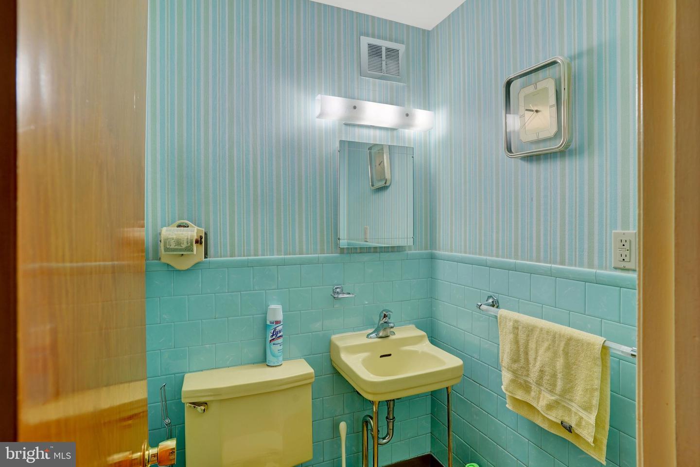 1243 Stanwood St Property Photo 27