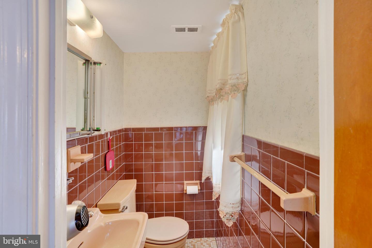 1243 Stanwood St Property Photo 43