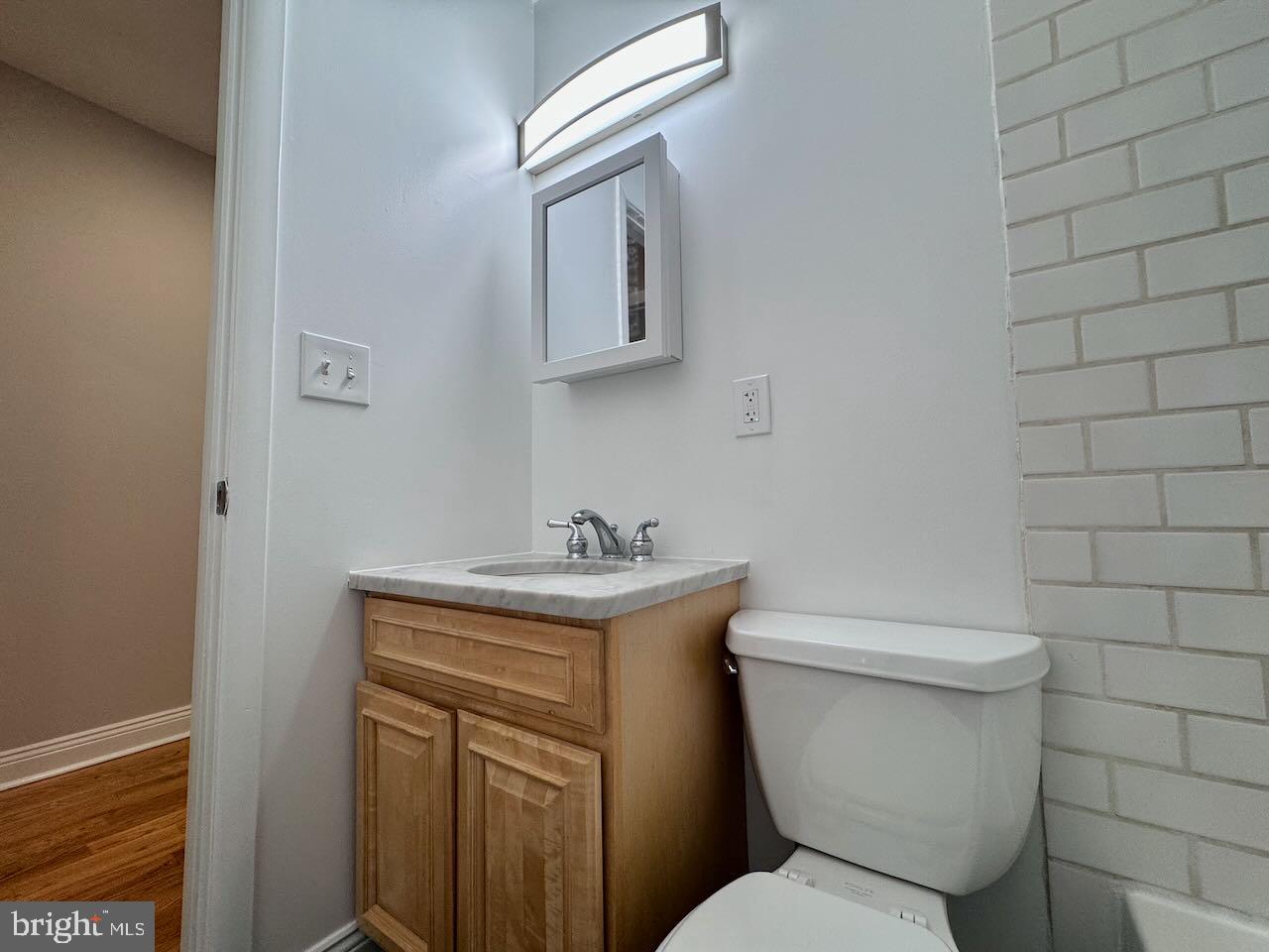 1916 Christian St #a Property Photo 12
