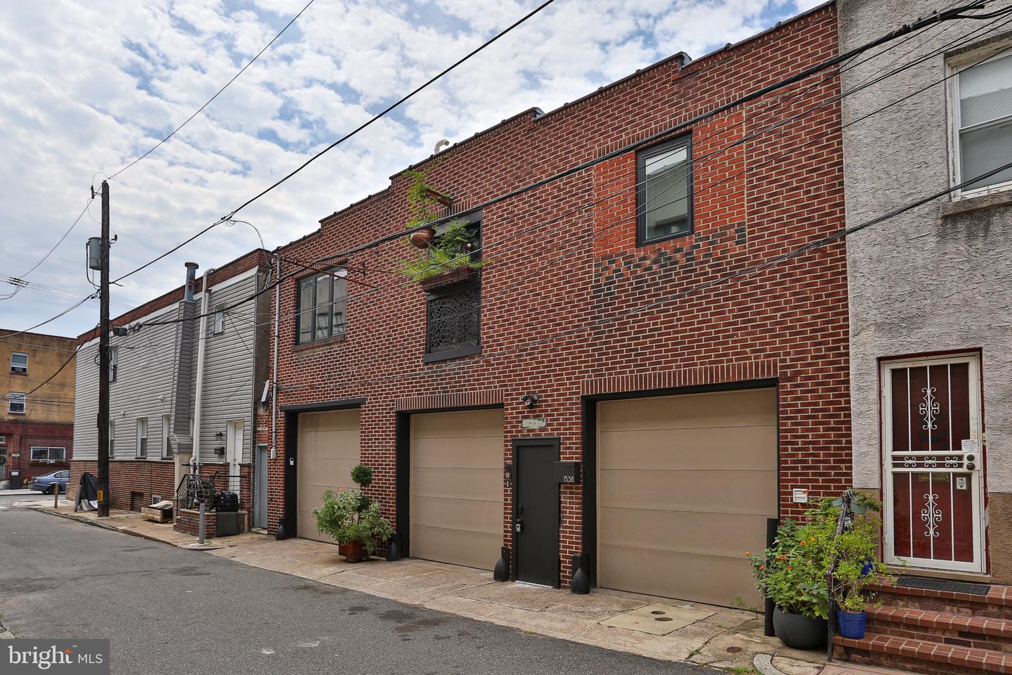 1538-42-42 S Beulah St Property Photo 1