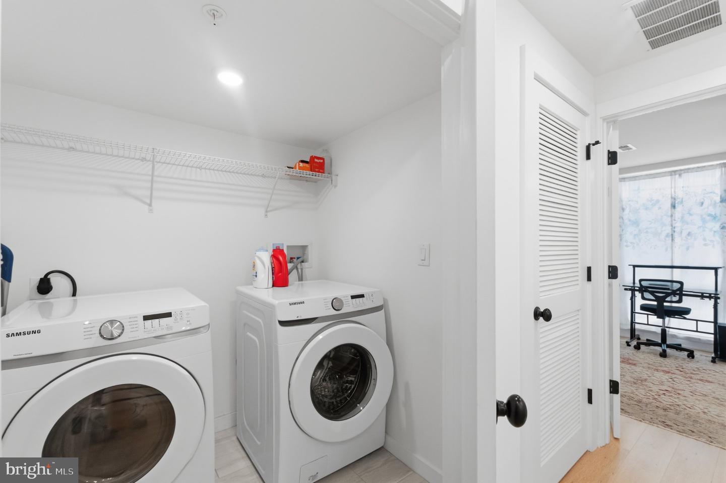 1543 N Orkney St Property Photo 24
