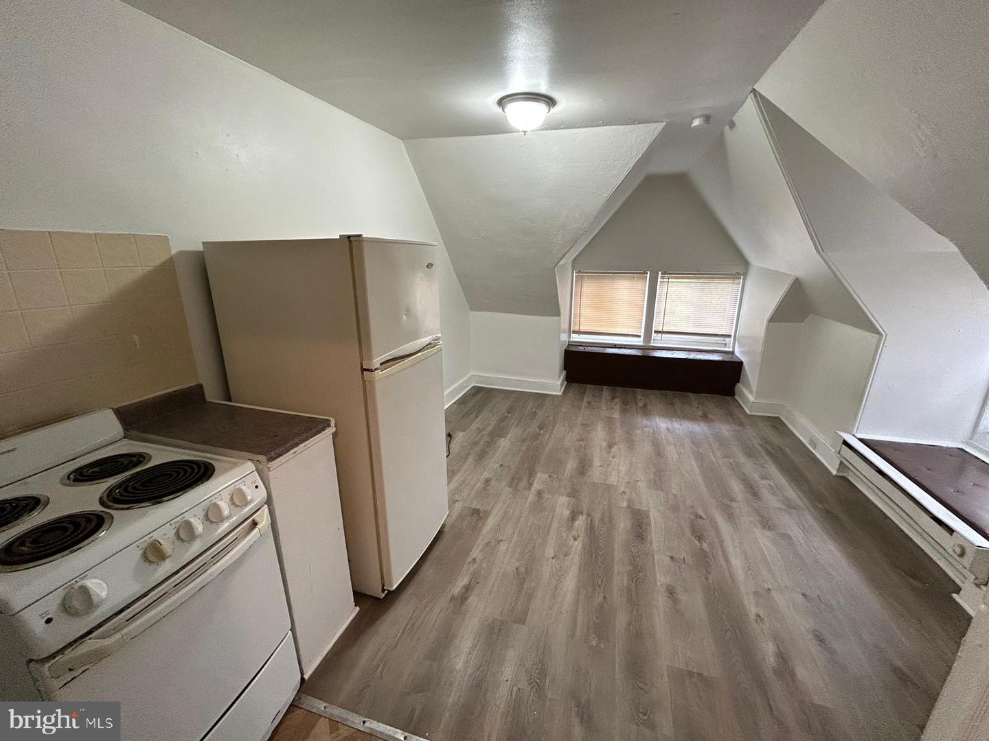 4637 Leiper St #5 Property Photo 2