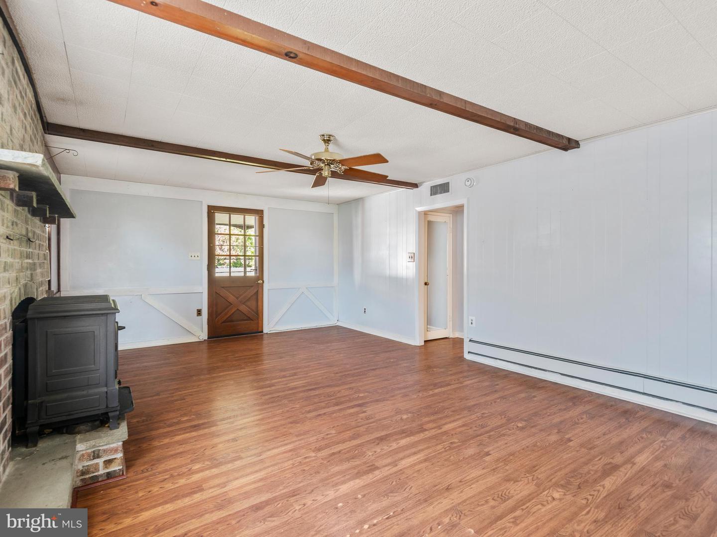 9818 Woodfern Rd Property Photo 13