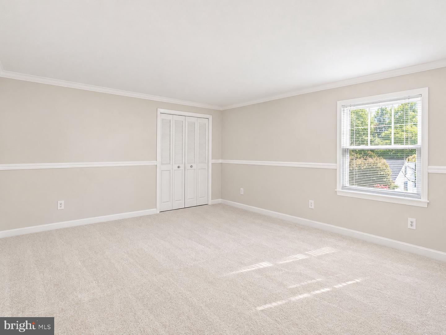 9818 Woodfern Rd Property Photo 22