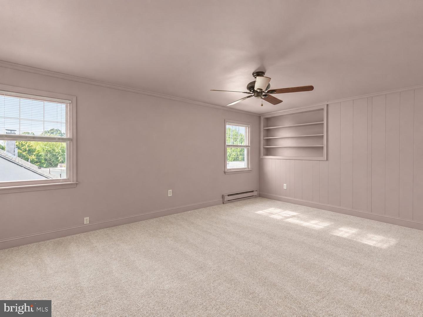9818 Woodfern Rd Property Photo 24