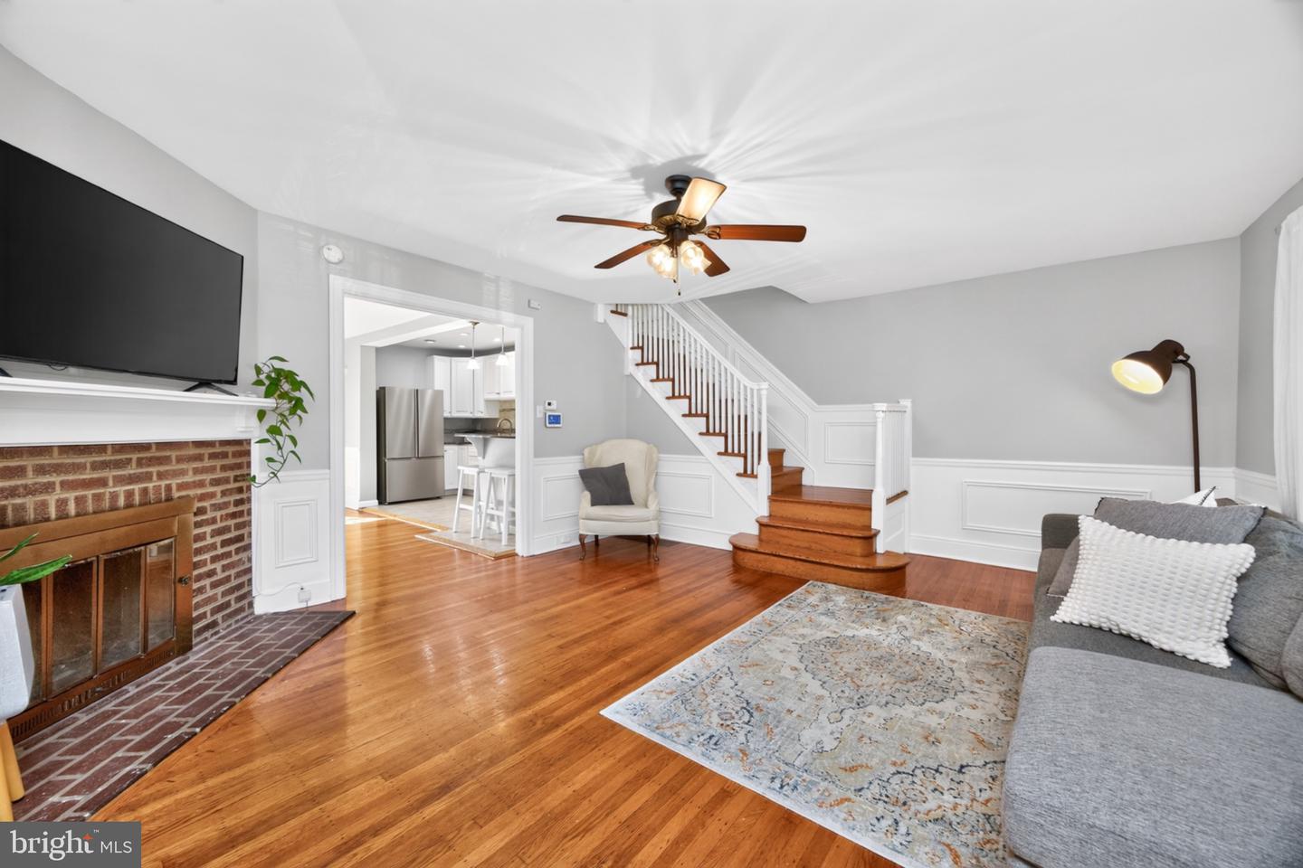 6378 W Montgomery Ave Property Photo 5