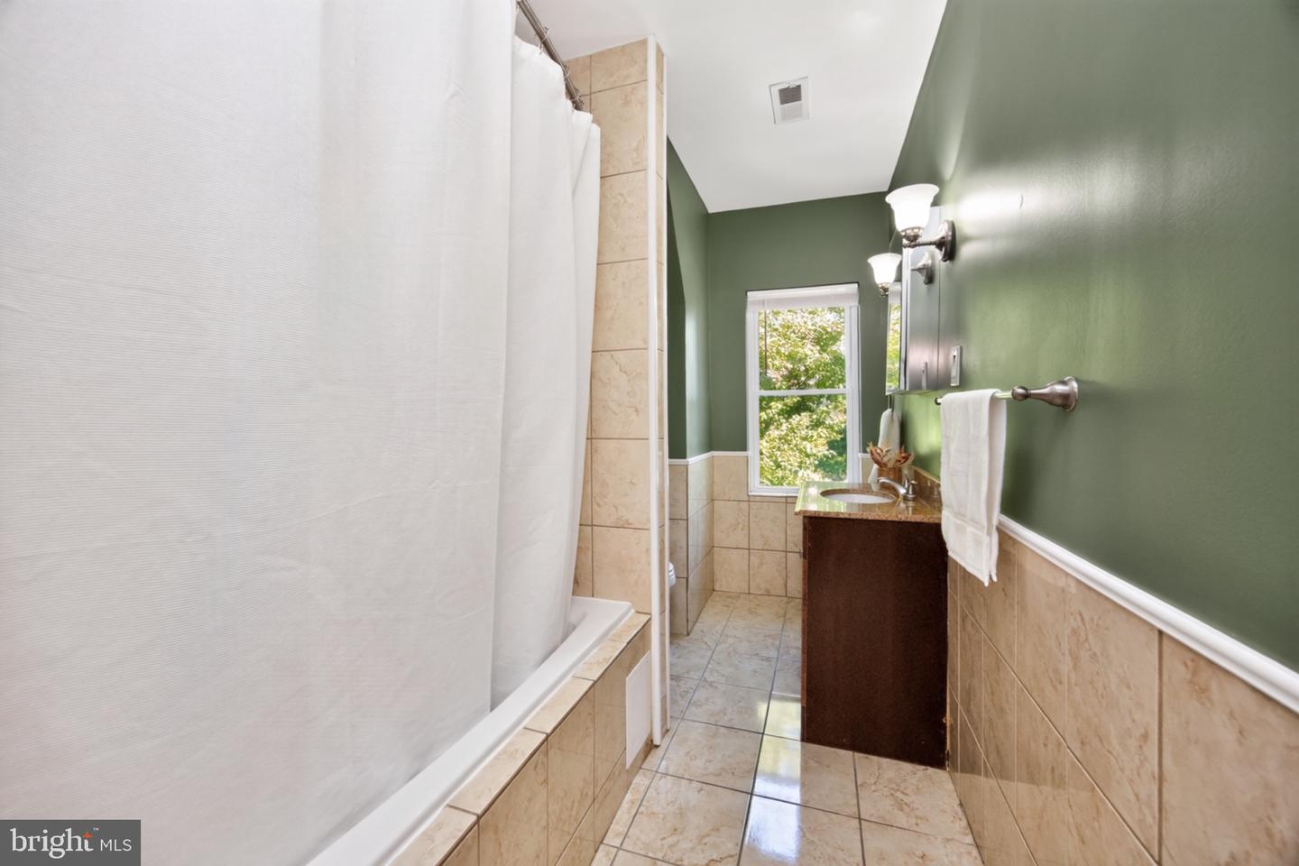 6378 W Montgomery Ave Property Photo 20