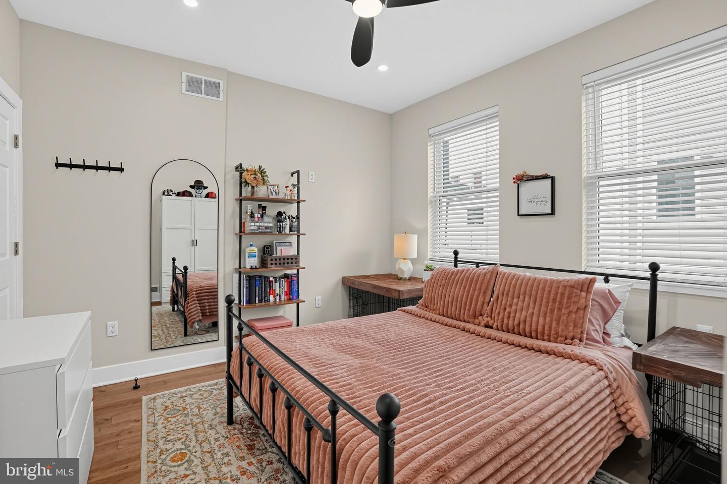 605 Dudley St Property Photo 16