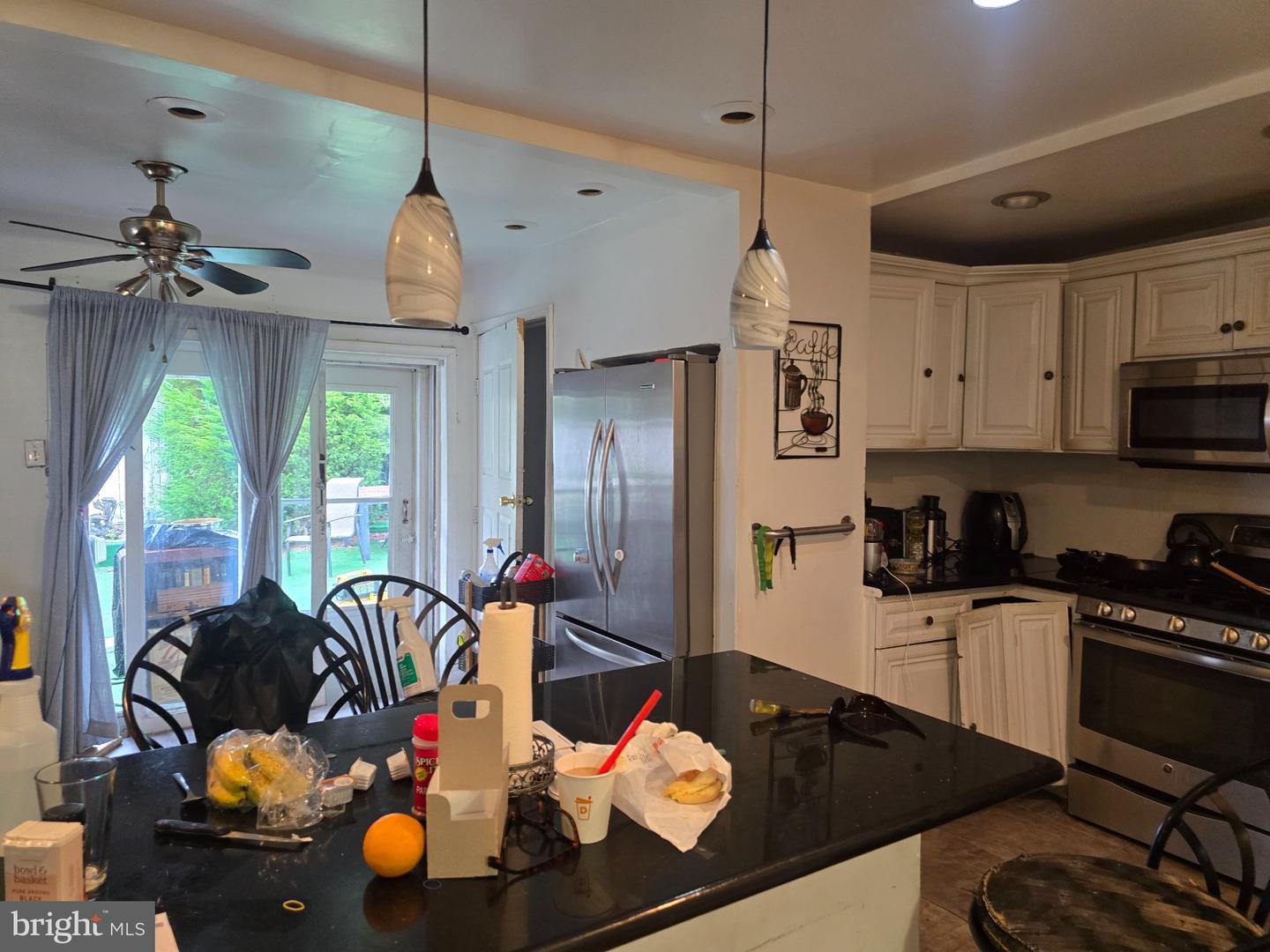 6113 N Lambert St Property Photo 10