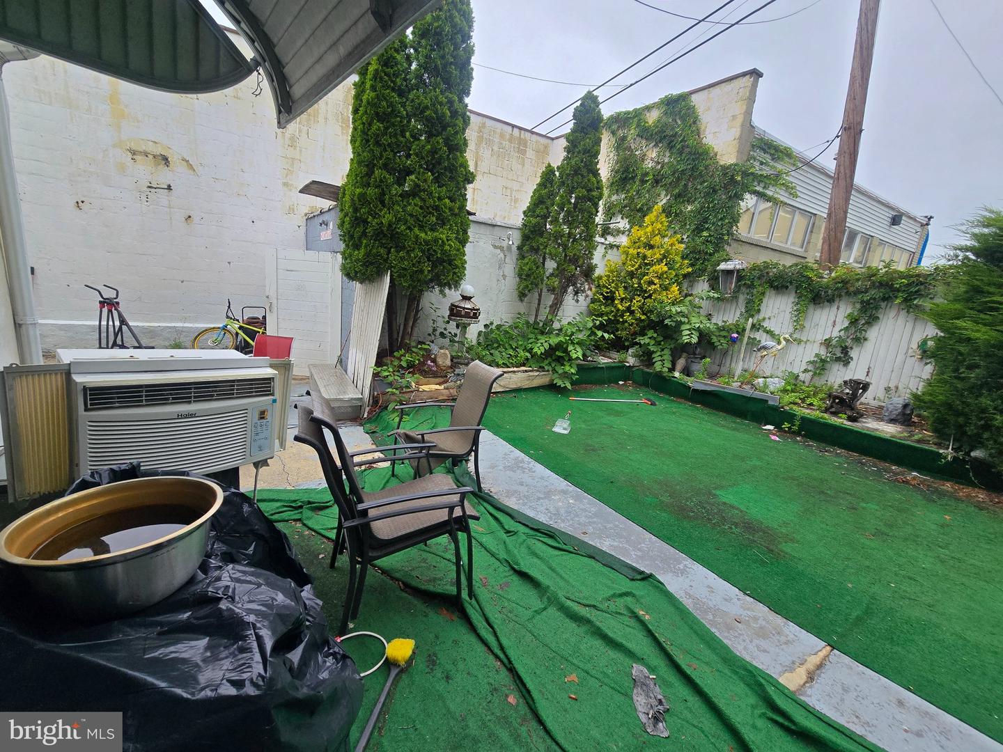 6113 N Lambert St Property Photo 17