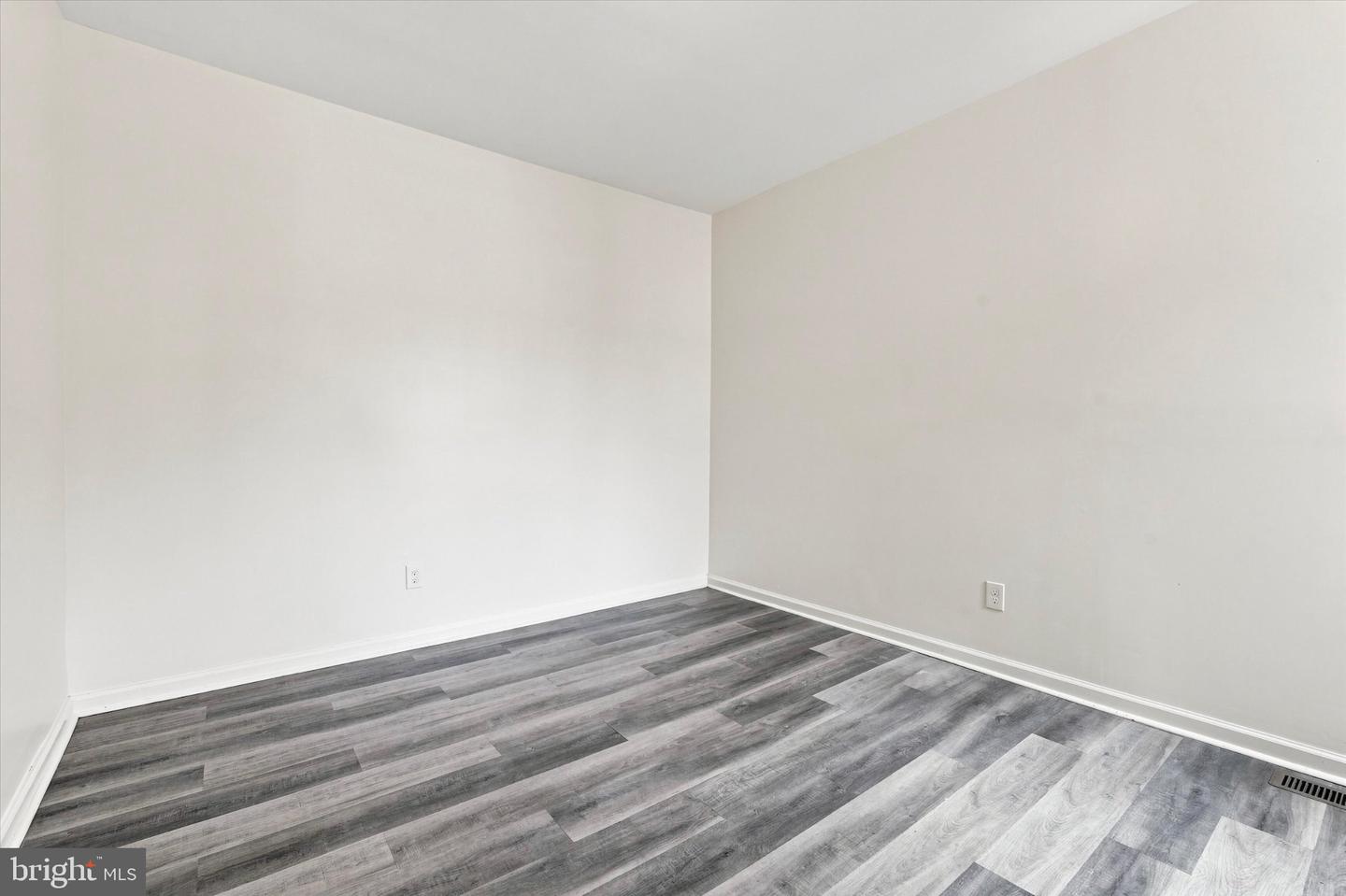 2947 Rorer St Property Photo 23