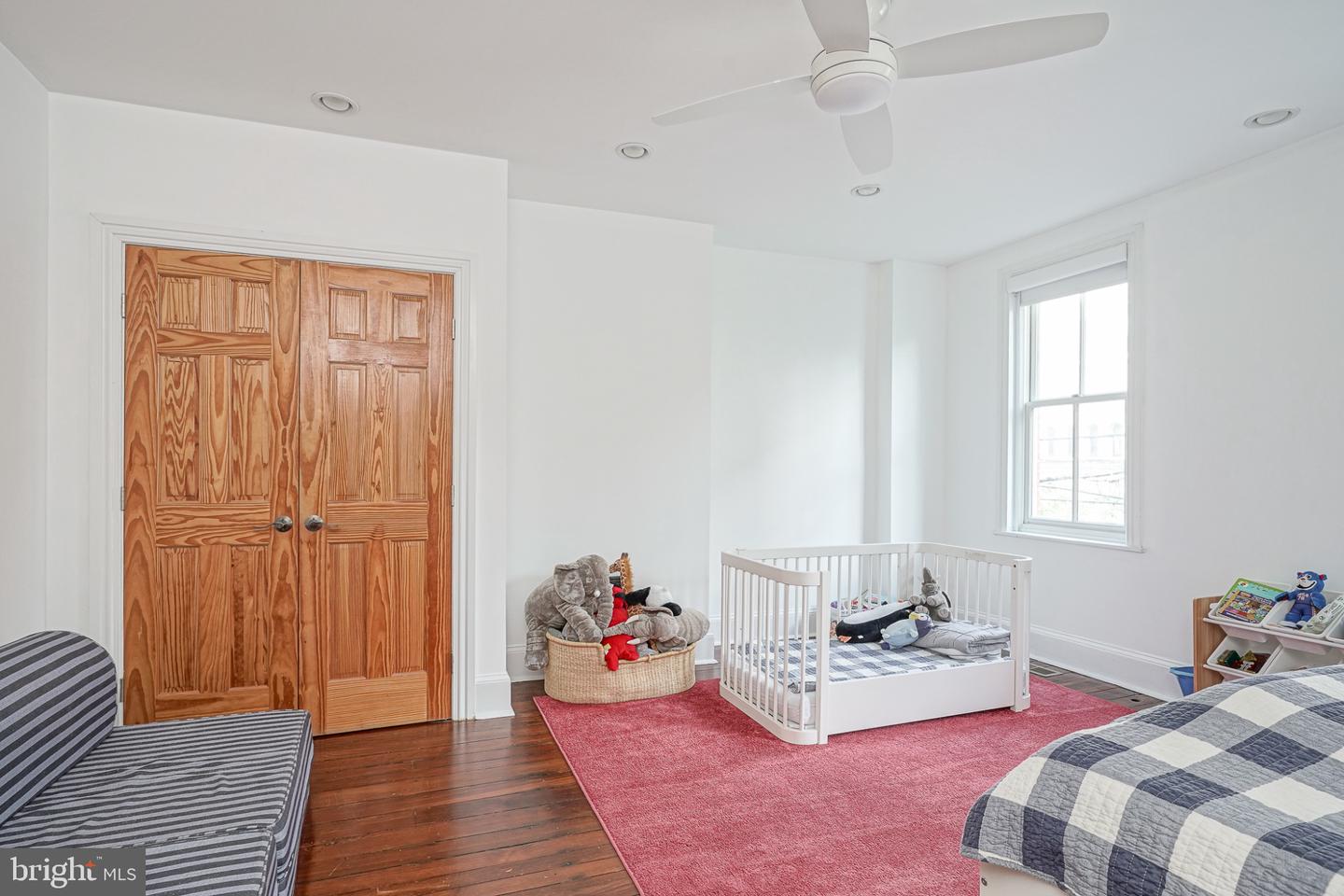 2322 Fitzwater St Property Photo 18