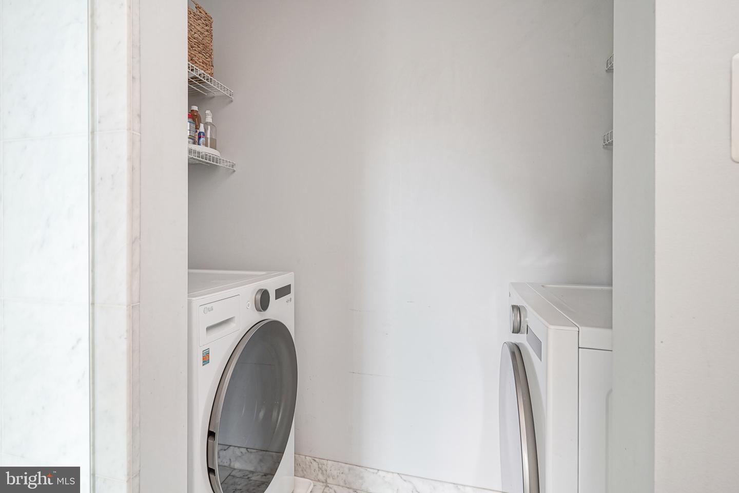 2322 Fitzwater St Property Photo 22