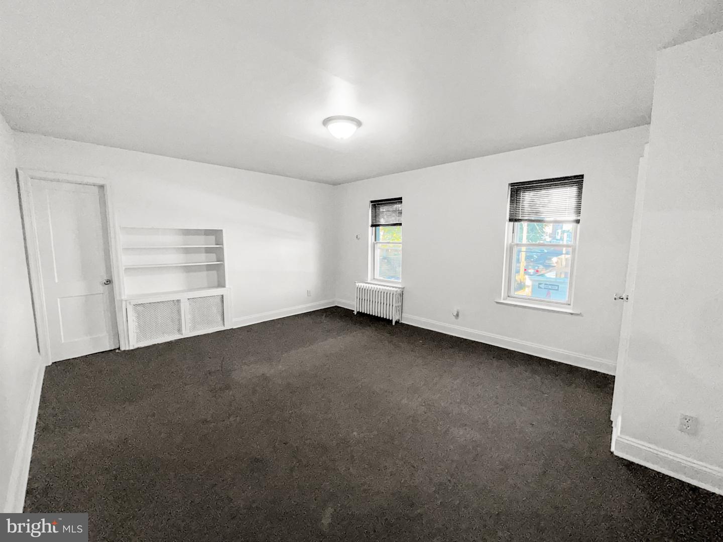 352 N Gross St #2 Property Photo 5