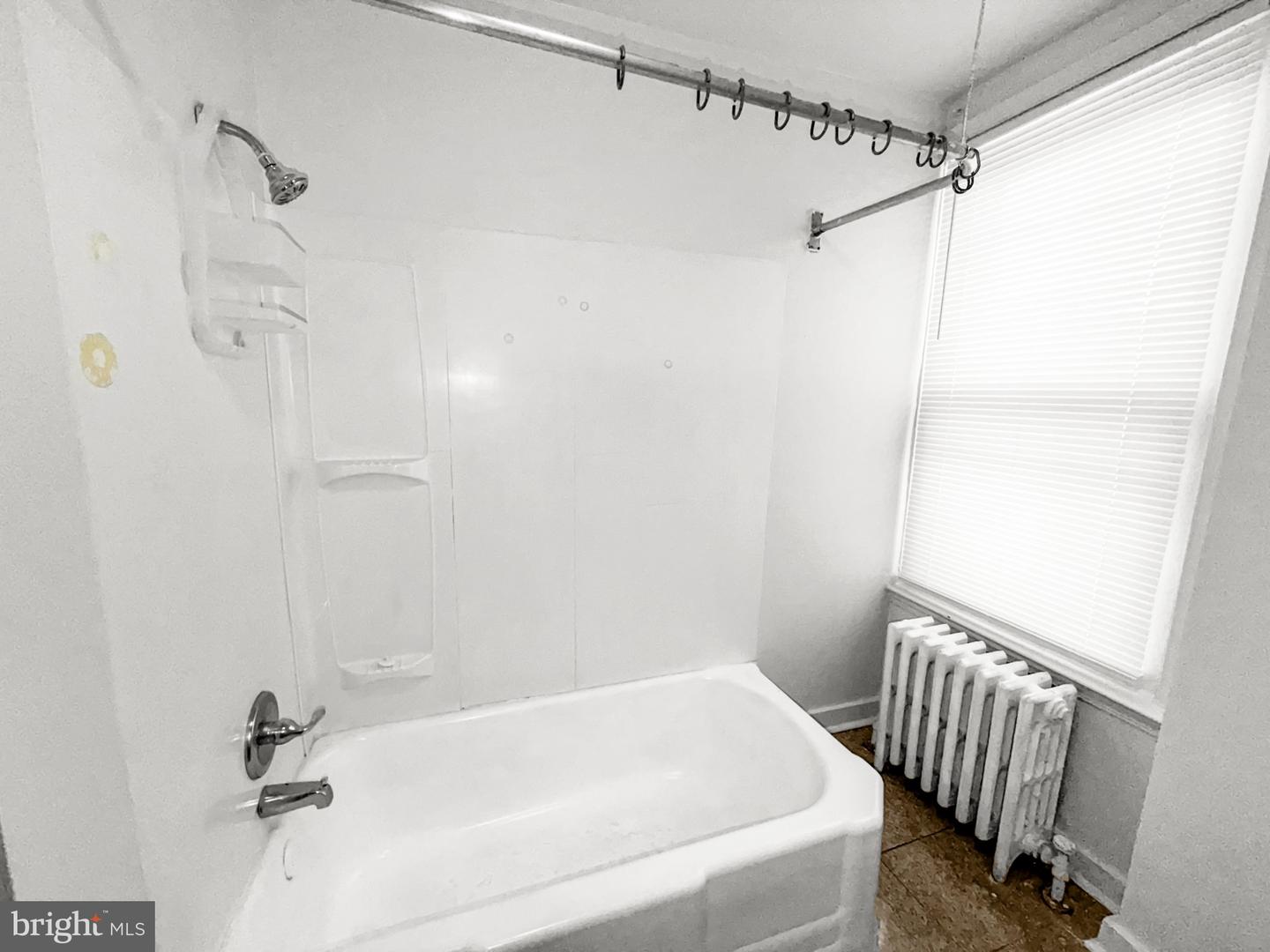 352 N Gross St #2 Property Photo 7