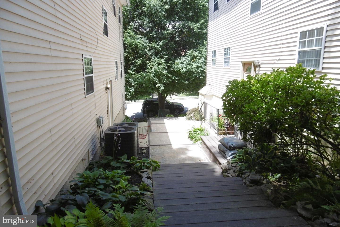 235 Parker Avenue Property Photo 23