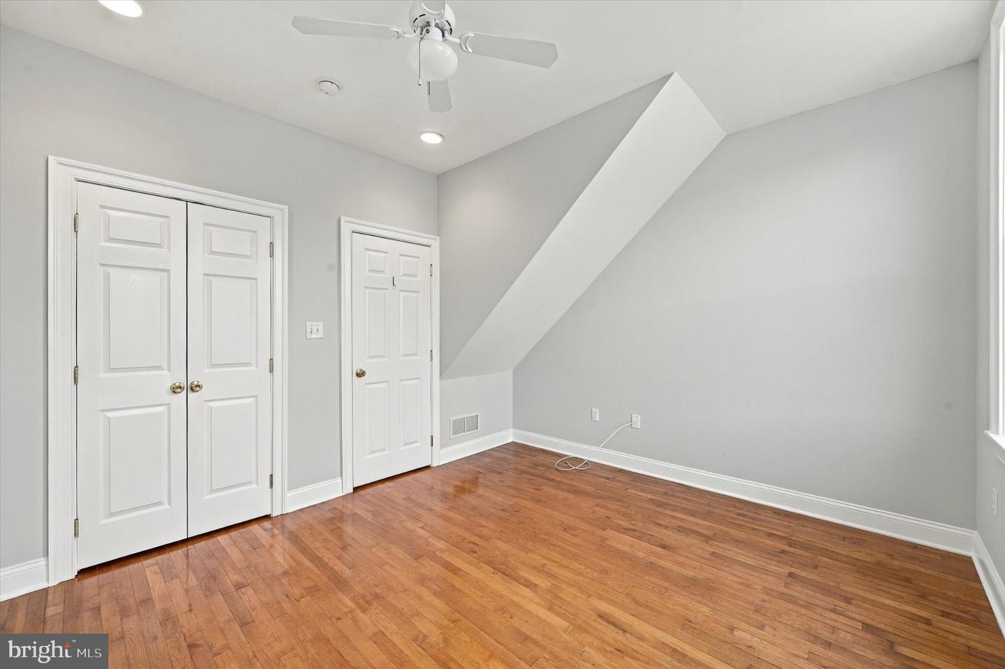 2631 Ellsworth St Property Photo 15
