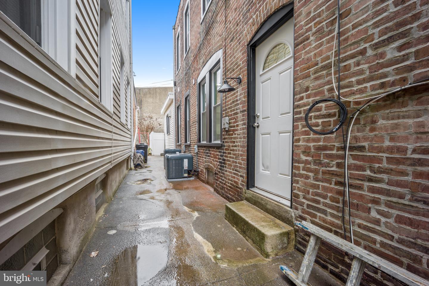 2662 Lefevre St Property Photo 4