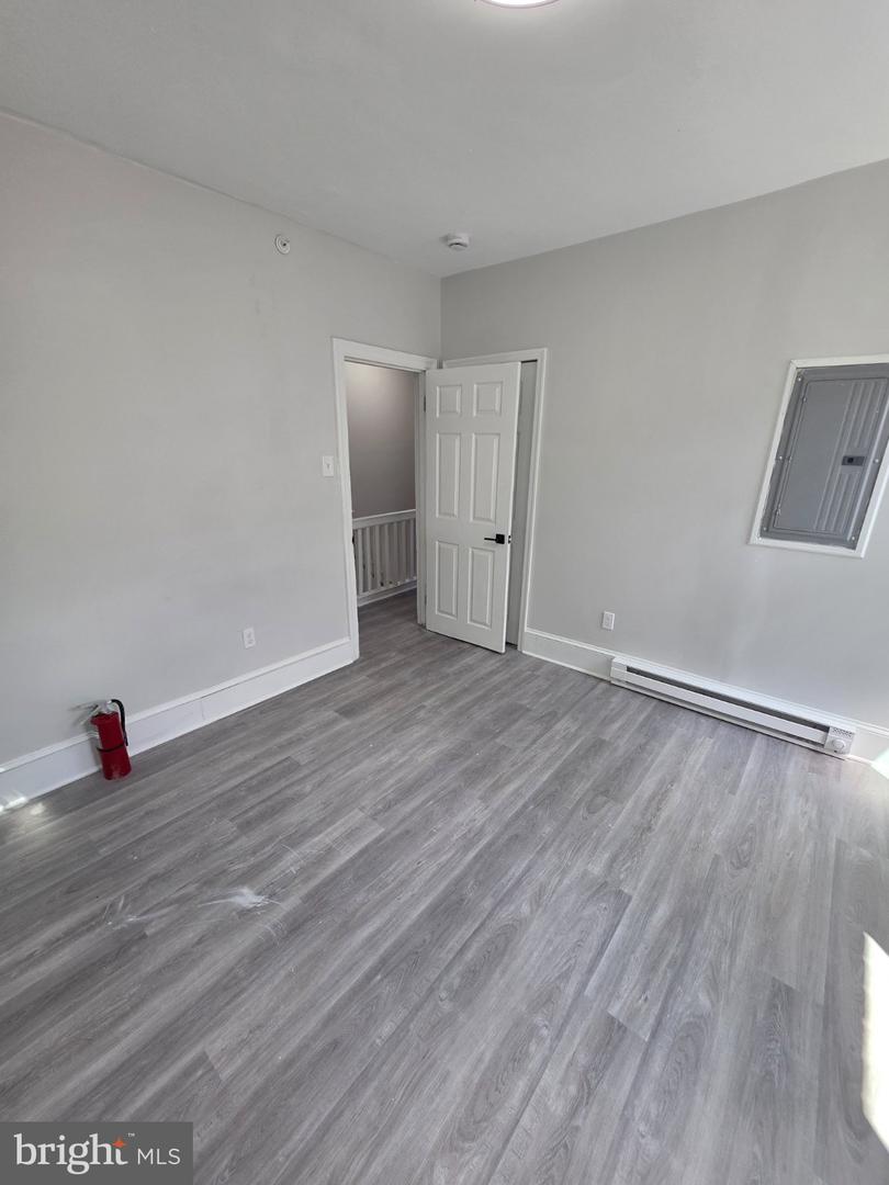 5028 N 13th St #3 Property Photo 15