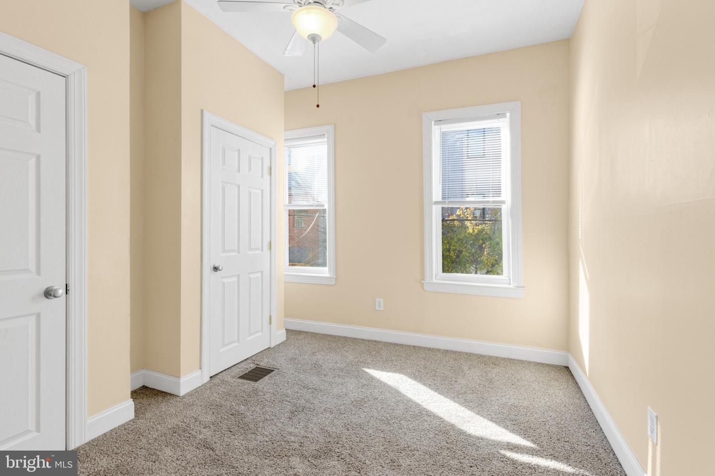 2041 E Arizona St Property Photo 11
