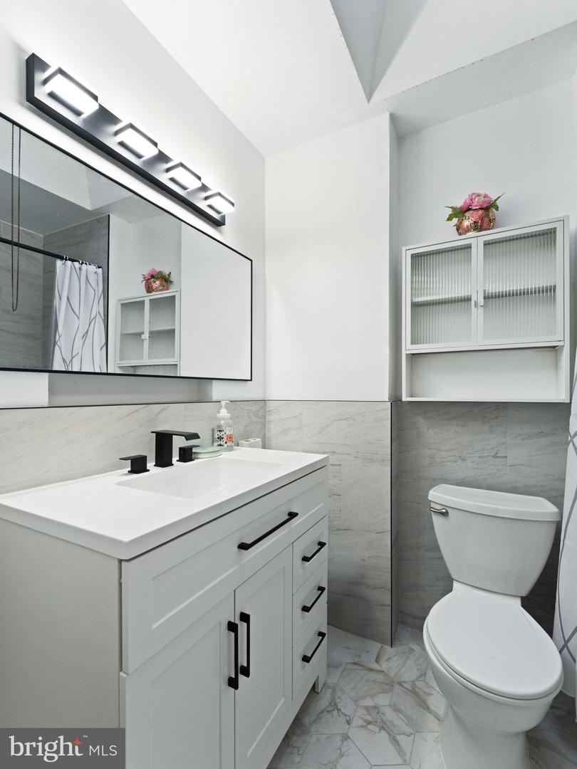 7747 Richard St Property Photo 18
