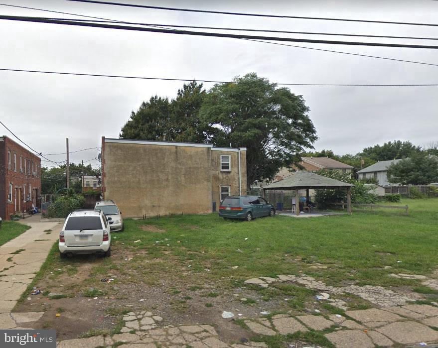 2140 N Marshall St Property Photo 1