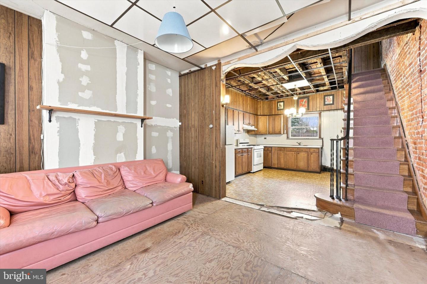 1122 Fitzgerald St Property Photo 3