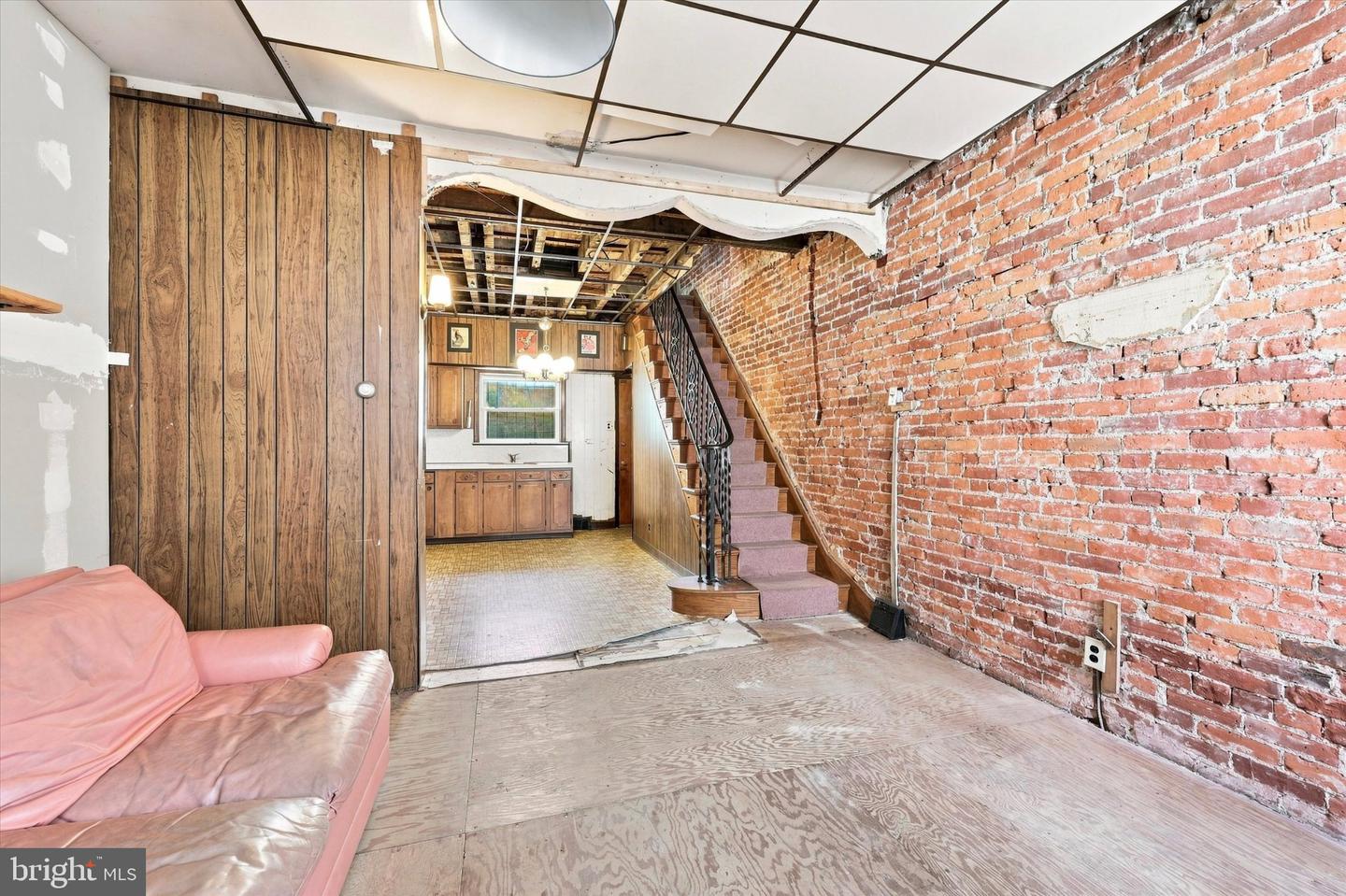 1122 Fitzgerald St Property Photo 4
