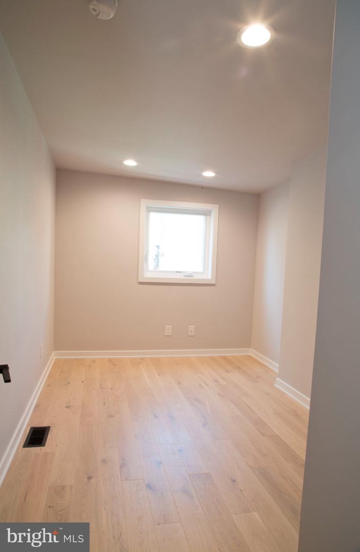 1238 S Warnock St Property Photo 16