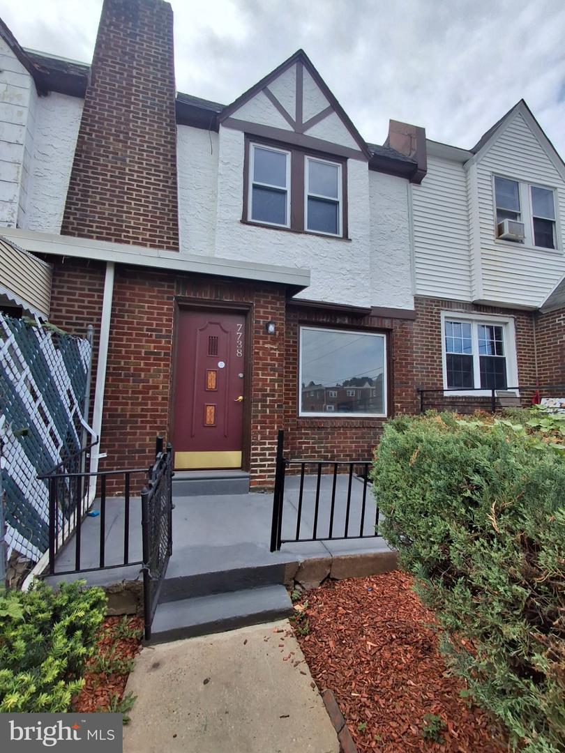7738 Fayette St Property Photo 2