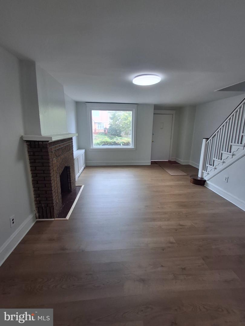 7738 Fayette St Property Photo 6