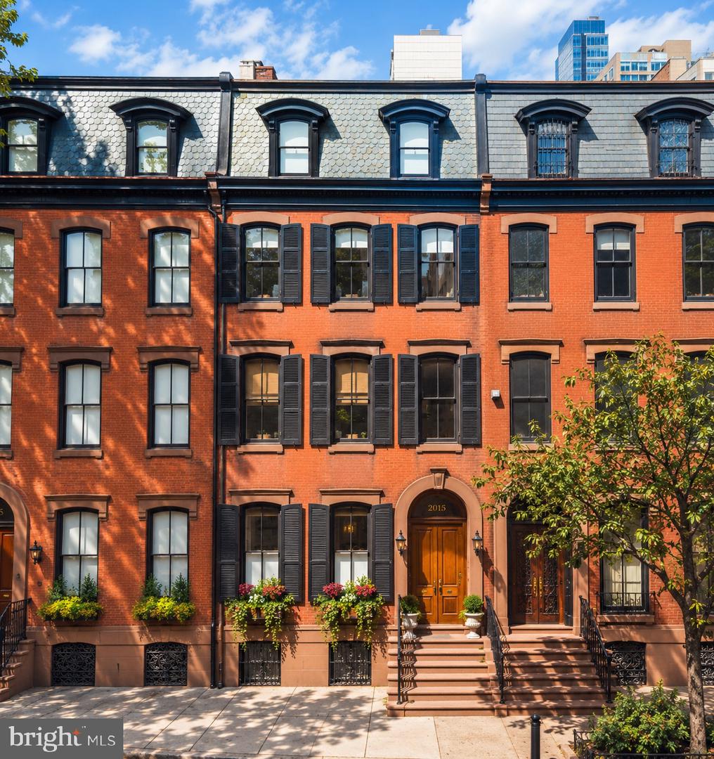 2015 Delancey Pl Property Photo 1