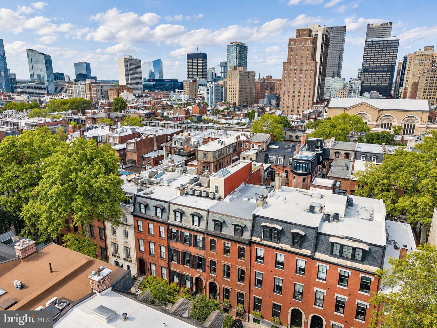 2015 Delancey Pl Property Photo 2
