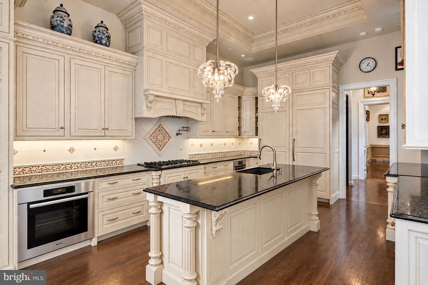 2015 Delancey Pl Property Photo 14