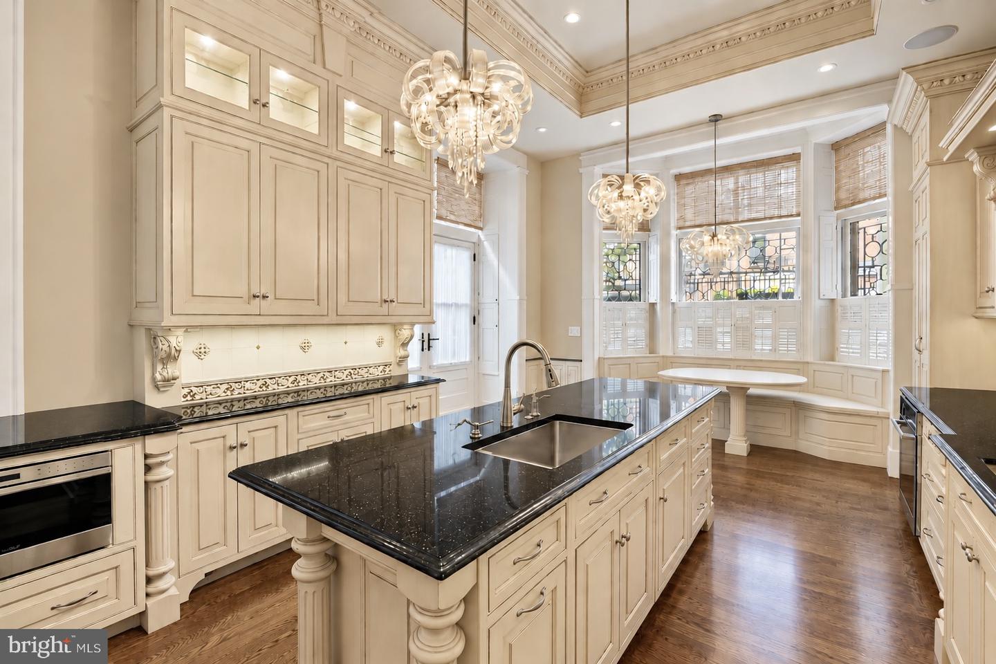 2015 Delancey Pl Property Photo 15