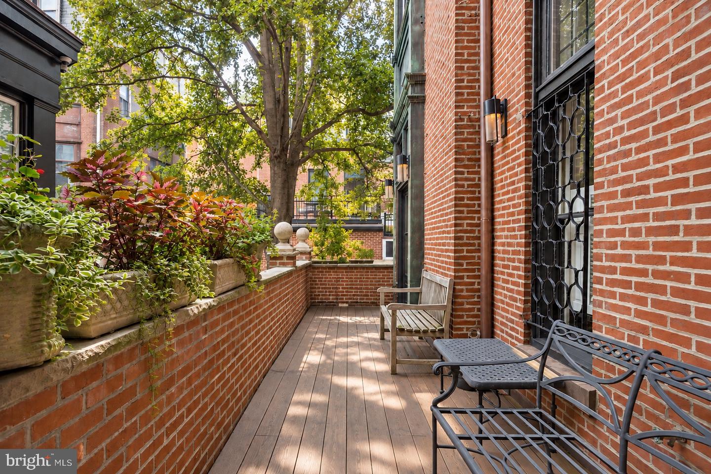 2015 Delancey Pl Property Photo 19