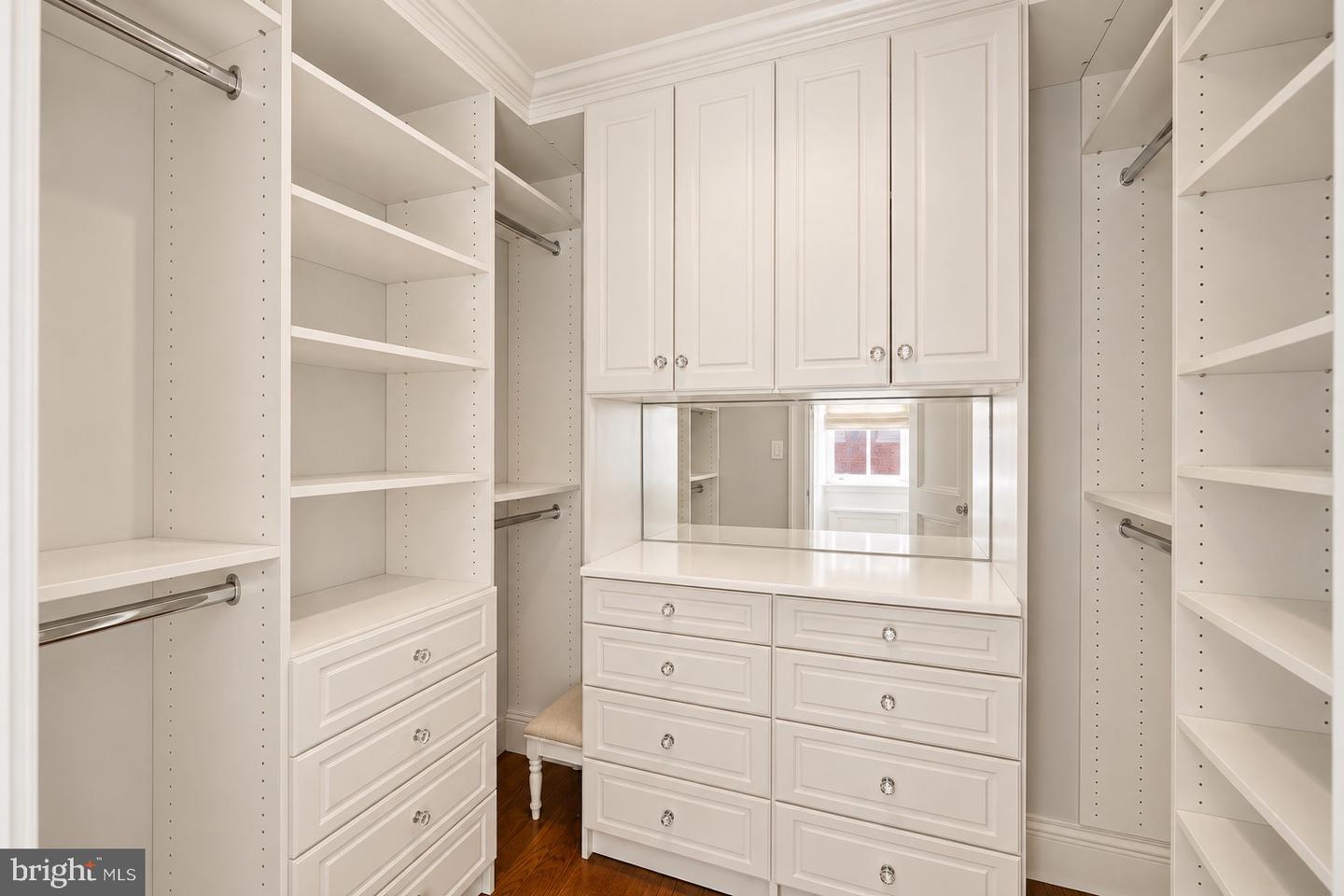 2015 Delancey Pl Property Photo 44