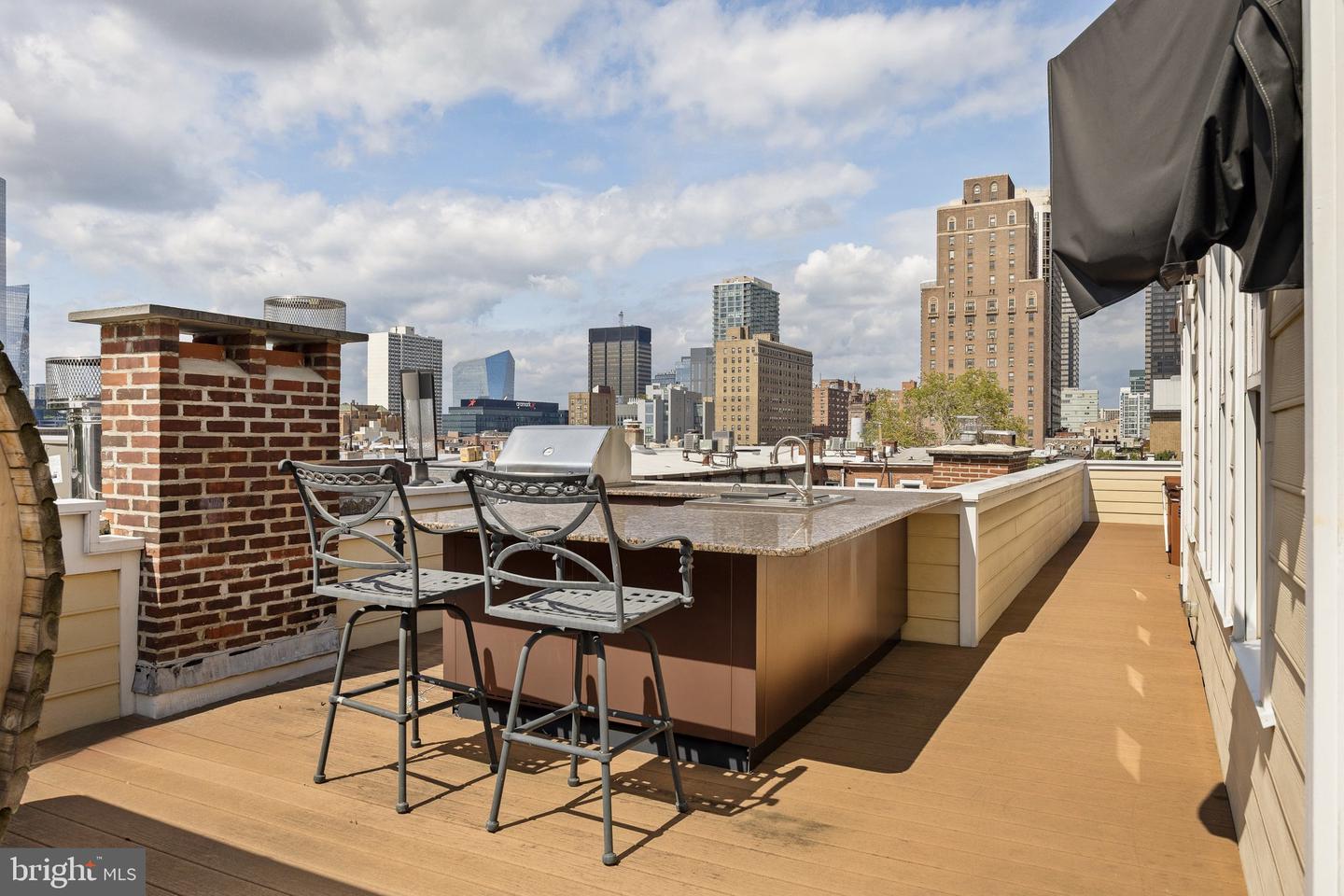 2015 Delancey Pl Property Photo 48