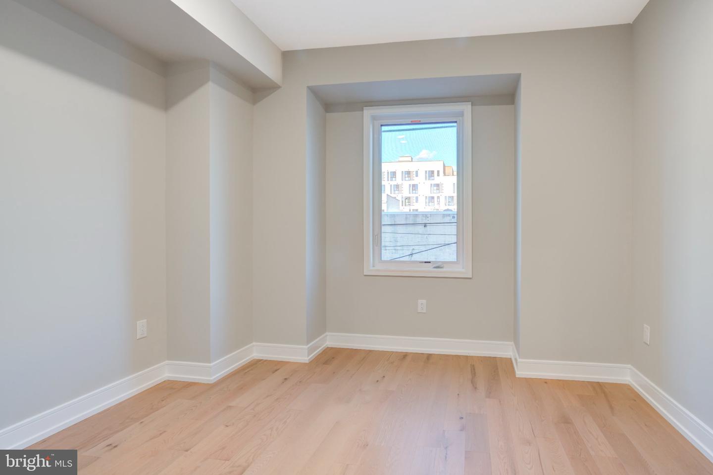 1620 N Randolph St Property Photo 16