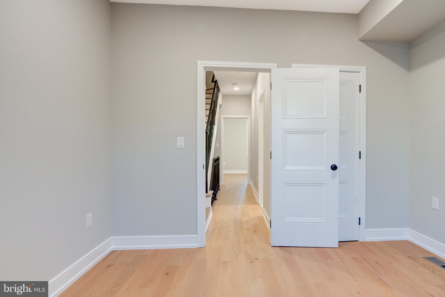 1620 N Randolph St Property Photo 17
